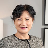 Lucy Xu