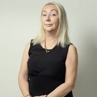 Shelley Hawes